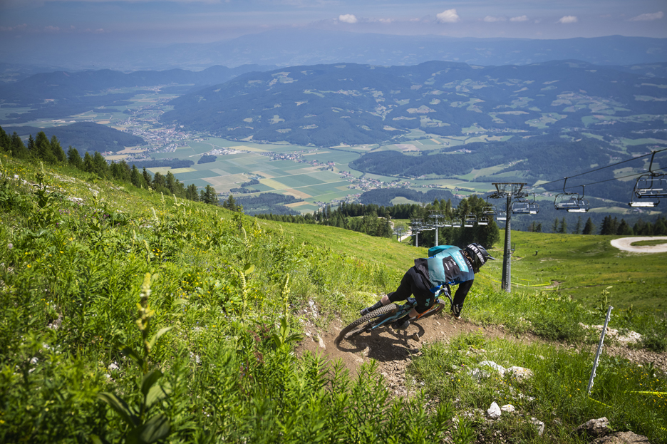 Dans les coulisses de l'équipe Yeti Shimano EP Racing Team