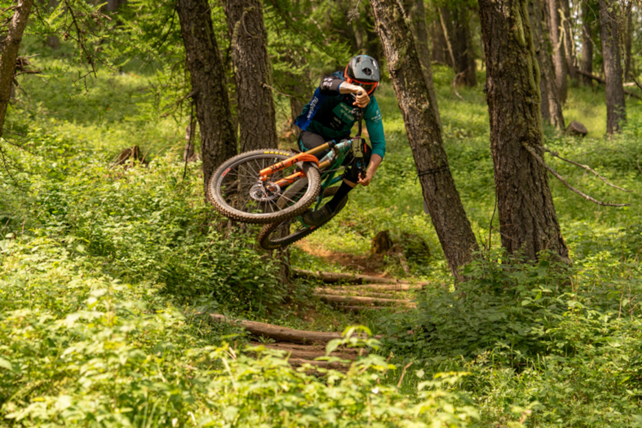 Dans les coulisses de l'équipe Yeti Shimano EP Racing Team