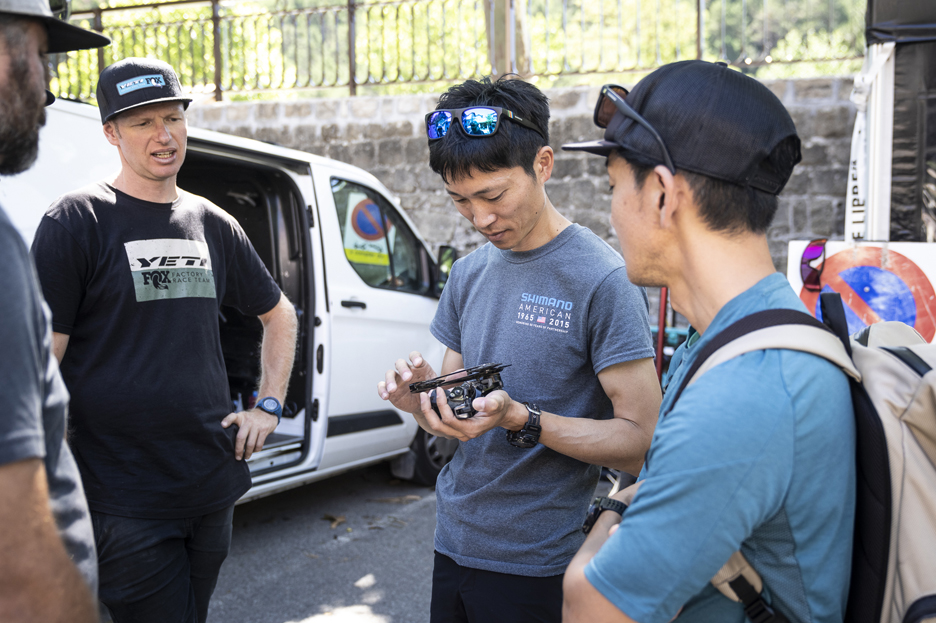 Nos bastidores com a Equipa Yeti Shimano EP Racing