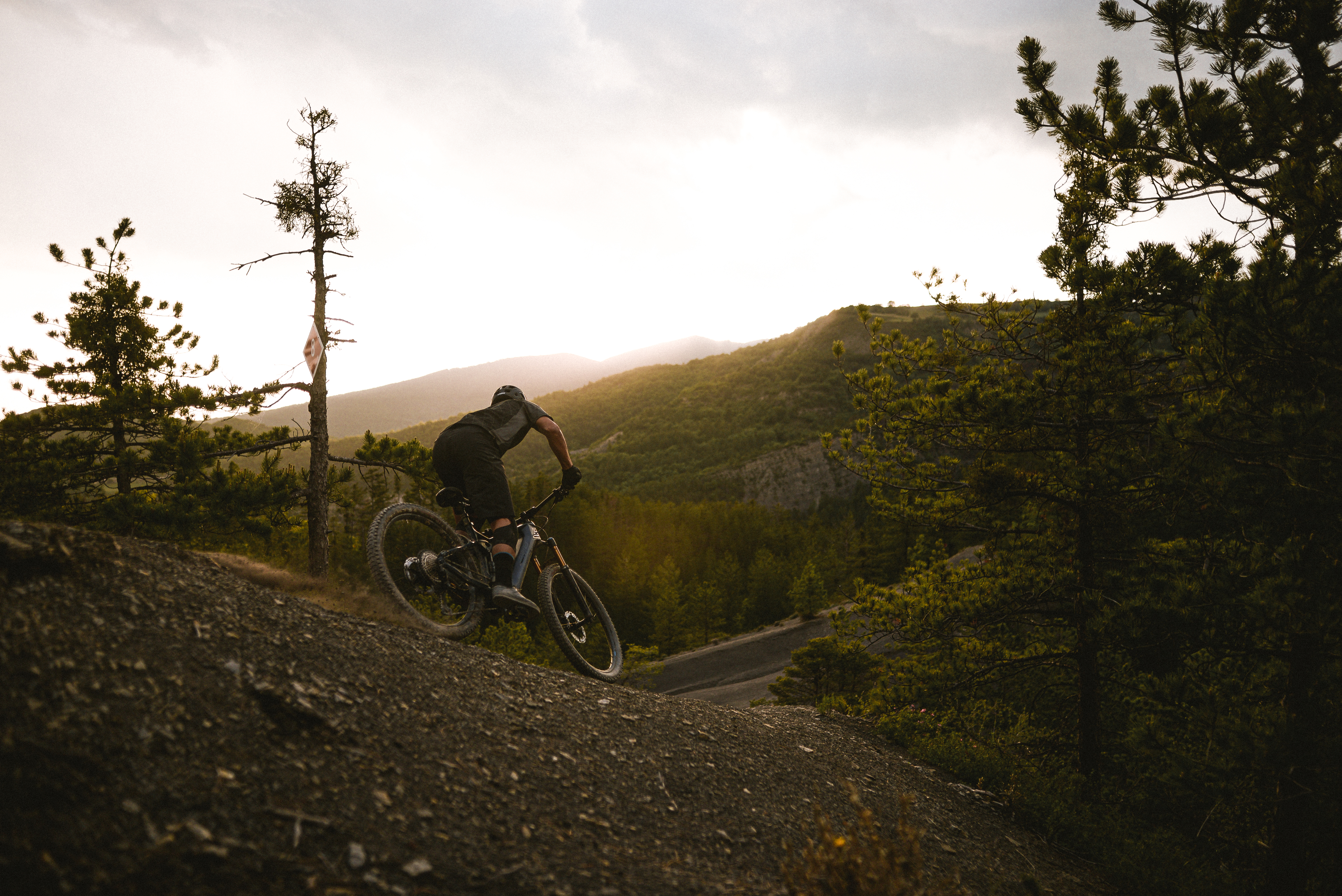 e-mtb riding in Canada