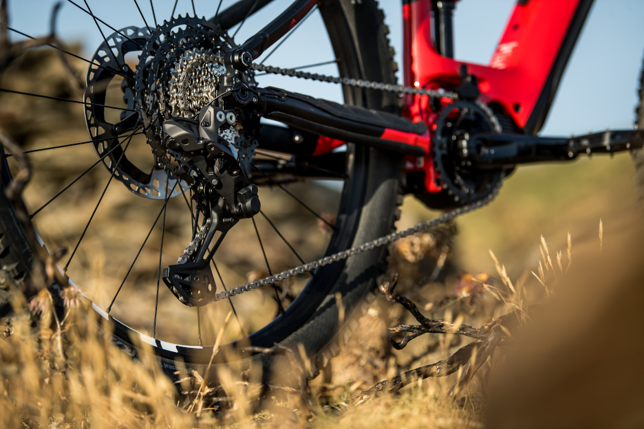 New intelligent shifting technologies to elevate your ride Shimano MTB