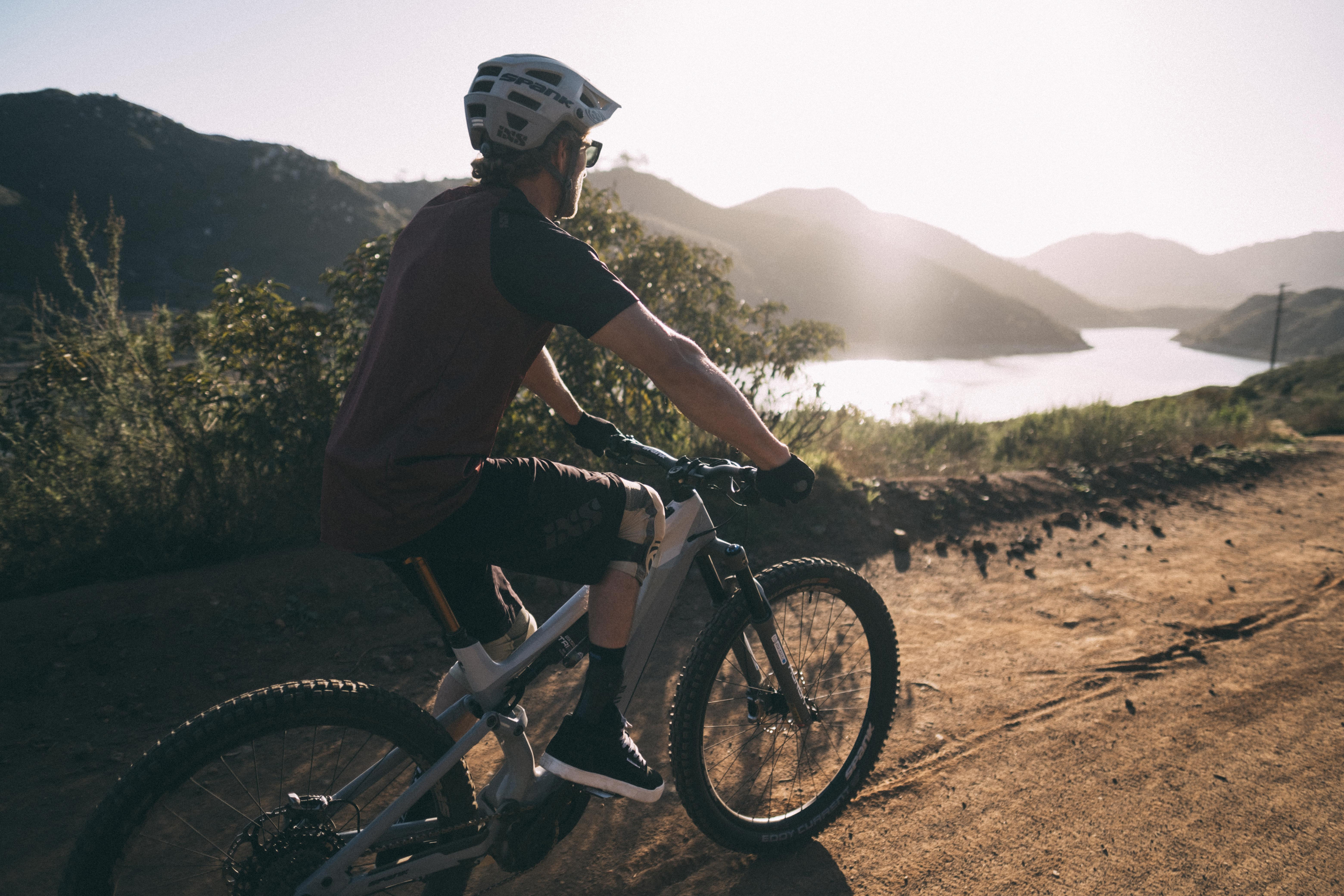 Paul riding his Canyon Shimano EP8 equipped mountain bike 