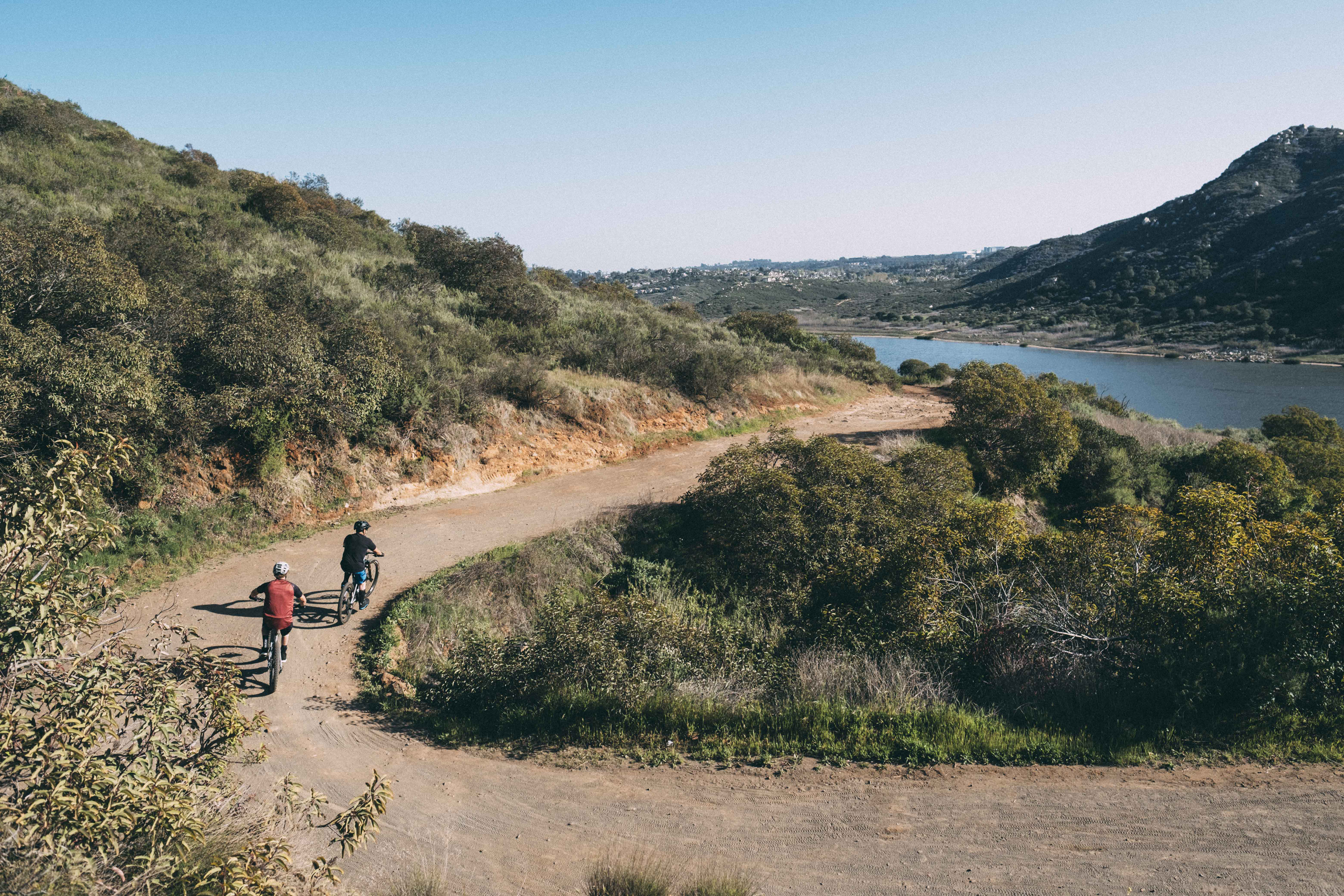 emtb riding Shimano EP8 drive unites 