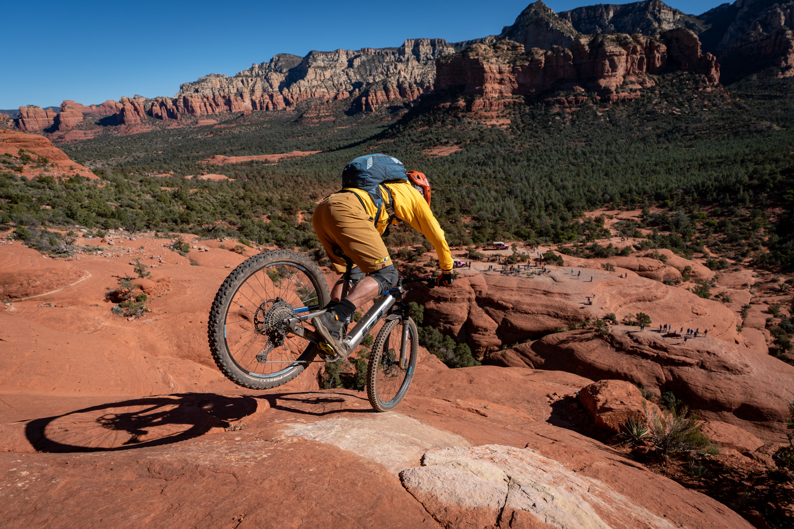 Classic “No Way” style diving into the turnaround point on the White Line. He’s Still got it!